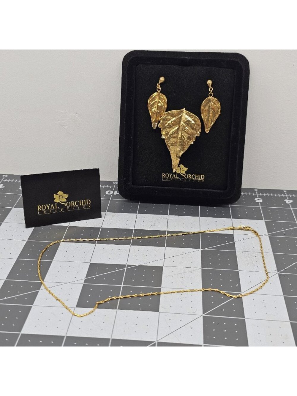 Vintage Royal Orchid Collection 24K Gold Plated Leaf Pendant Necklace Brooch Set